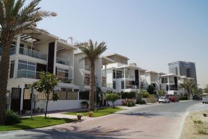 Buy a House in Dubai: 2025 Insights for Lifestyle and Investment